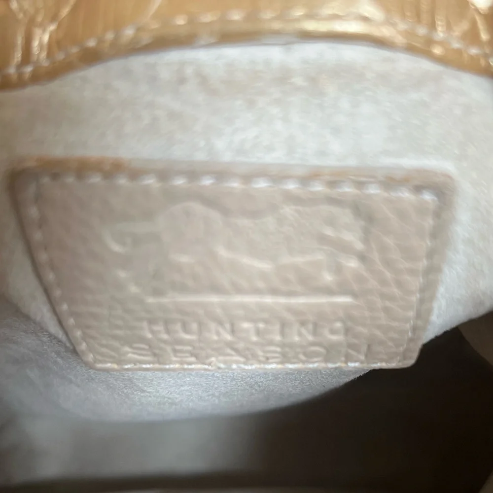 Gold Textured Drawstring Bag - Picture 4 of 5